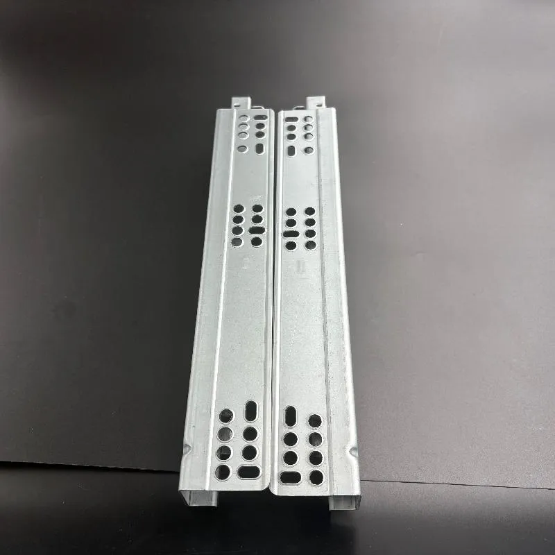 Wholesale Three-Section Synchronized Undermount Drawer Slides with Soft-Close1