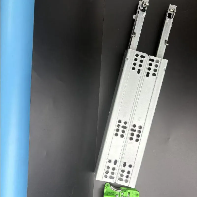 Wholesale Three-Section Synchronized Undermount Drawer Slides with Soft-Close9